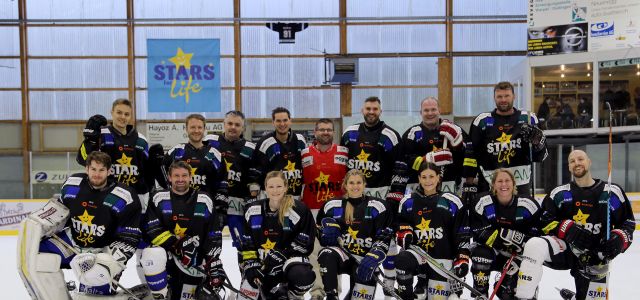 Die Hockeylegenden und Prominente von Stars for Life gehen zusammen aufs Eis, um Spenden zu sammeln und Krebsbetroffenen zu helfen.